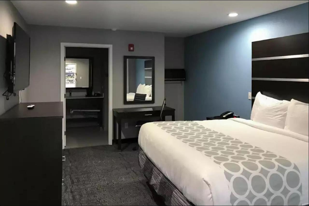 Rodeway Inn South Calhoun Exteriör bild